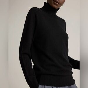 Quince Mongolian Cashmere turtleneck sweater